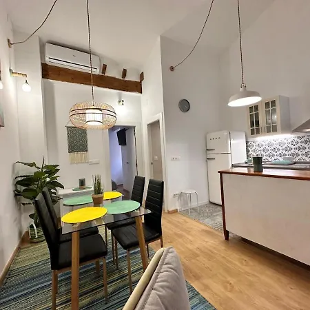 Nuevo Bonito Atico Centro Tradicional En Mercado Daire