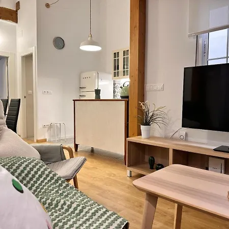 Nuevo Bonito Atico Centro Tradicional En Mercado Daire *